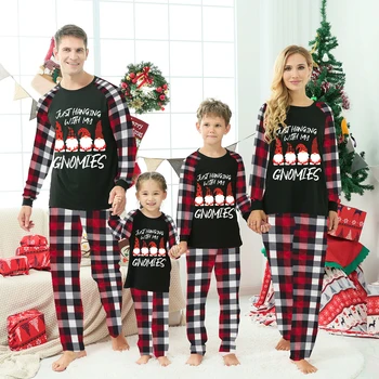Plus Size Kalėdų Šeimos Atitikimo Pižama Tiesiog Kabinti Su Mano Gnomies Plaids Rinkiniai 1