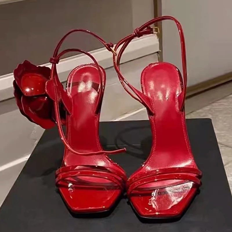 Prabanga Moterų Lakinės Odos Raudona Gėlių Slingback Sexy Sandalai Stiletto Kulniukai Ponios Sandalai Aikštėje Kojų Suknelė Tuščiaviduriai Batai